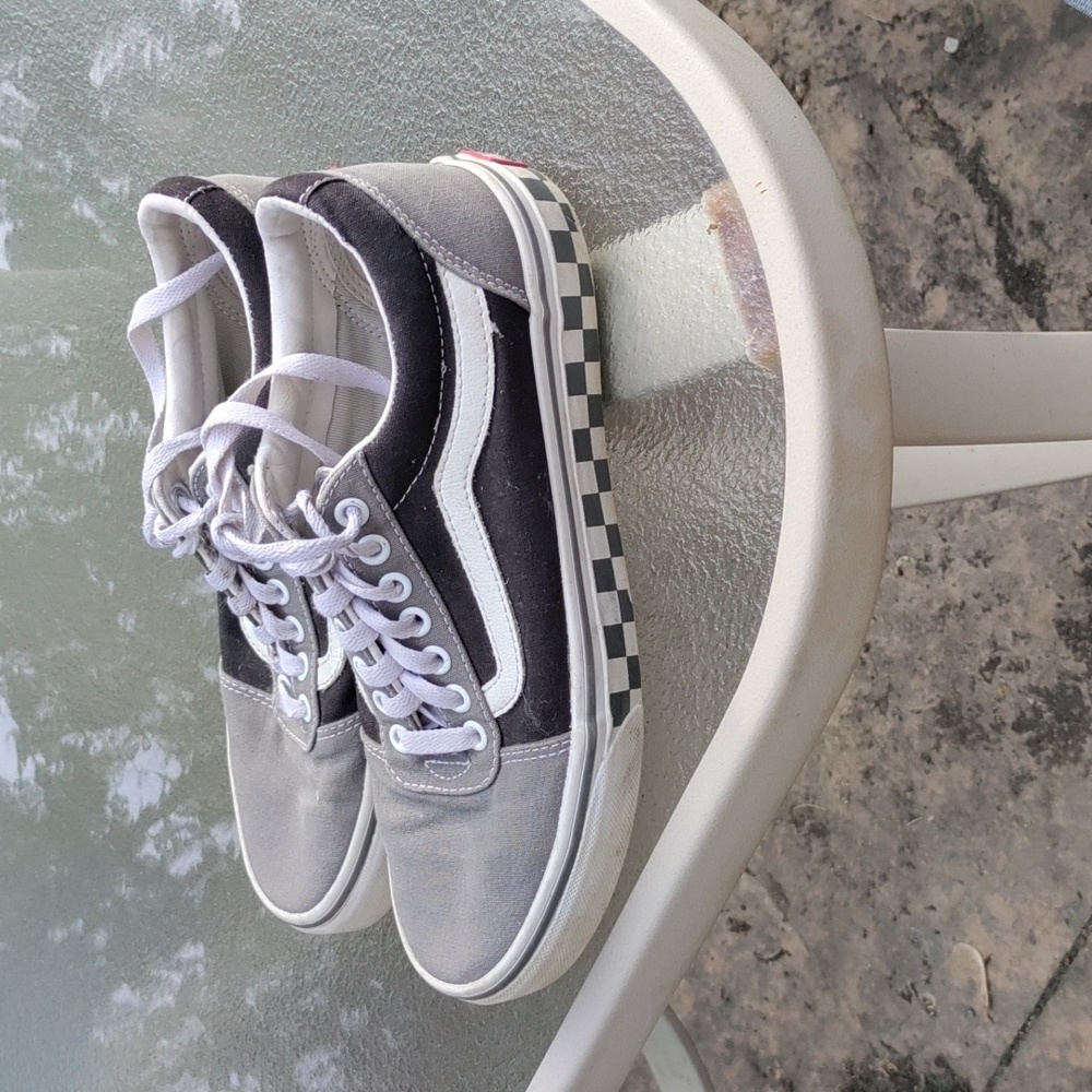 Vans men's size 7 black and gray sneakers